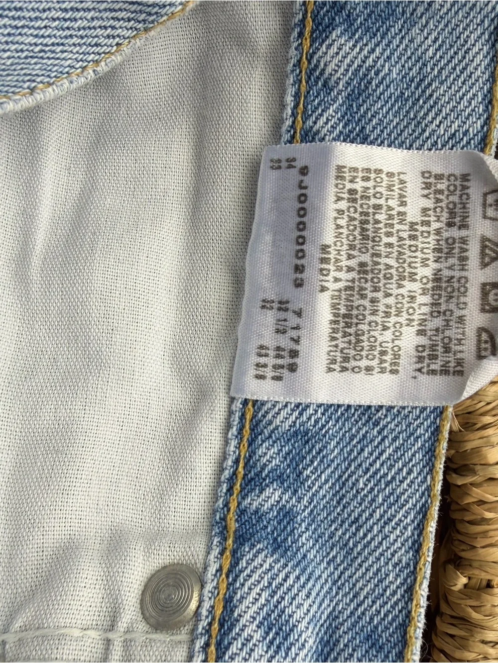 Lee Light Blue Straight Leg Jeans with Back Pocket Detail 32 X 32 - Picture 7 of 7